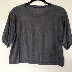 lululemon cropped tee!
